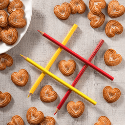 Britannia Crunchy Sugar Glazed Liitle Hearts